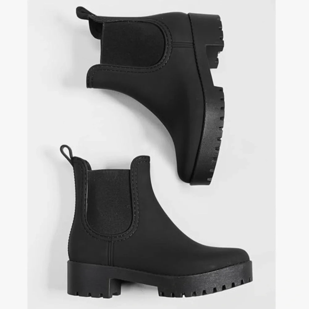 JEFFREY CAMPBELL CHUCKY PLATFORM MATTE BLACK CLOUDY RAIN BOOTIES 7.5